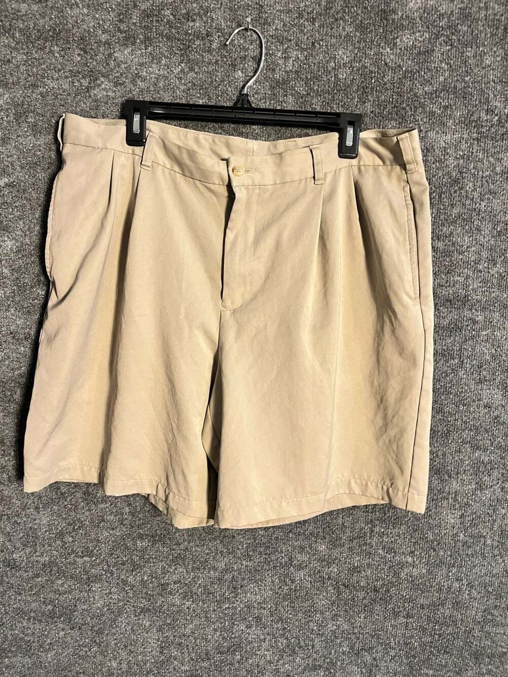 Russell Athletic Pleated Shorts Size 38 Beige chino 009-172